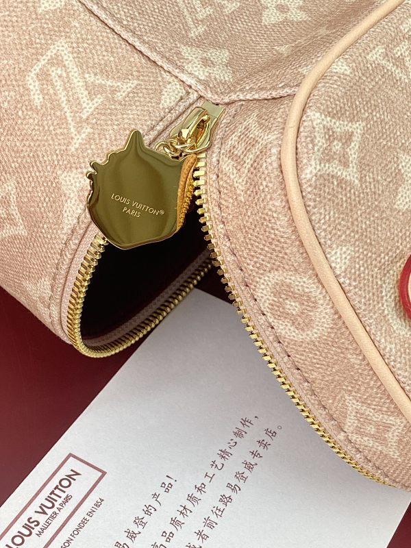 Louis Vuitton M15170