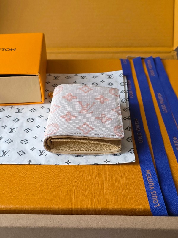 Louis Vuitton M27688