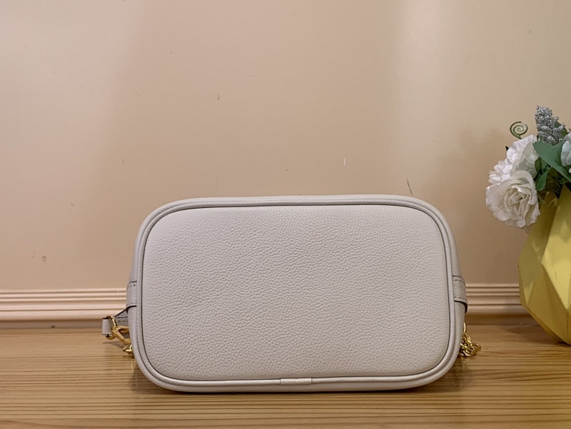 Louis Vuitton Louis Vuitton