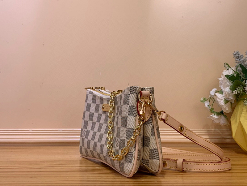 Louis Vuitton M83008