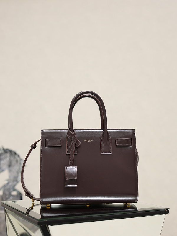 Saint Laurent Saint Laurent