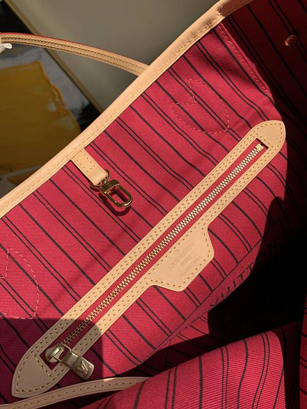 Louis Vuitton Louis Vuitton