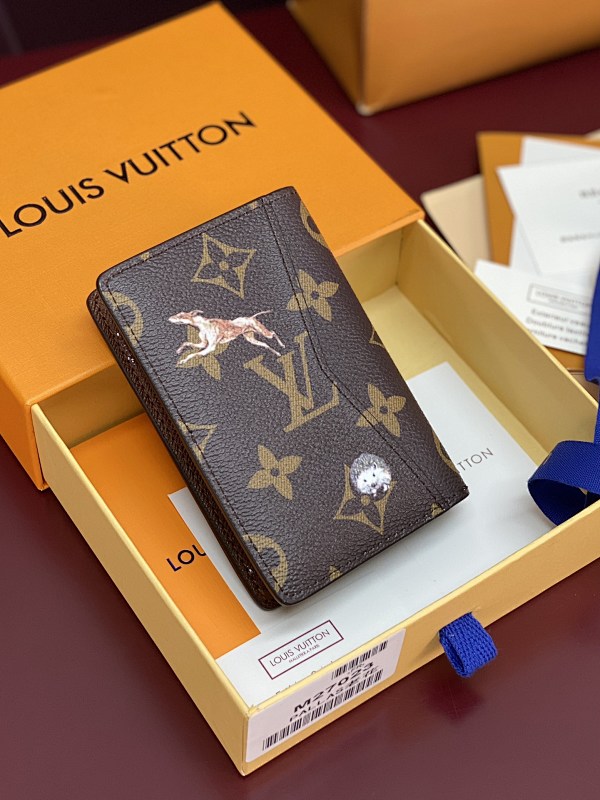 Louis Vuitton M27023