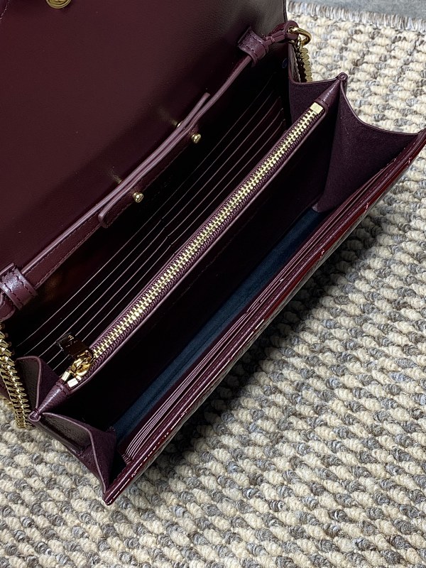 Saint Laurent Saint Laurent