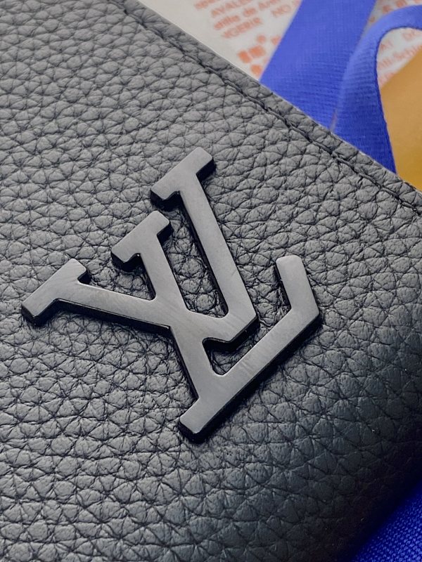 Louis Vuitton M80334