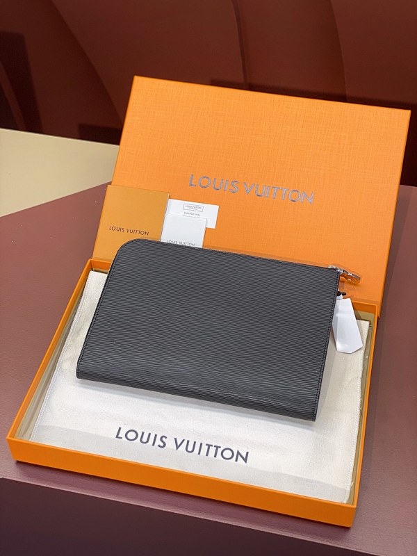 Louis Vuitton N60113
