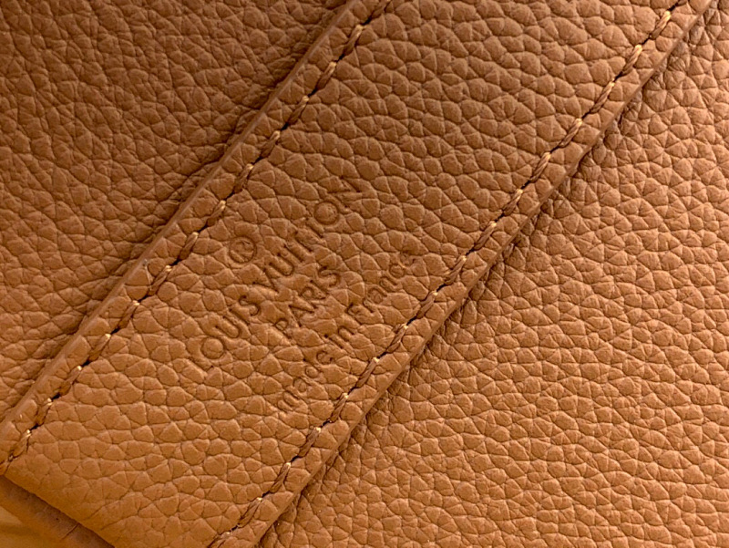 Louis Vuitton Louis Vuitton