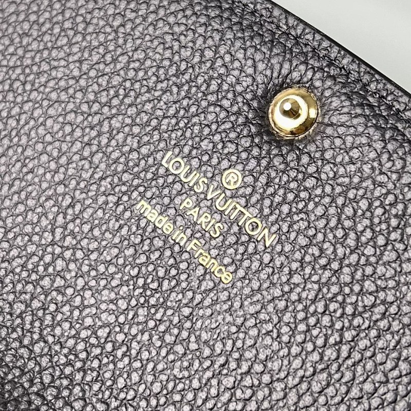 Louis Vuitton M82341