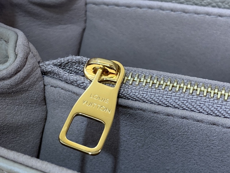 Louis Vuitton Louis Vuitton