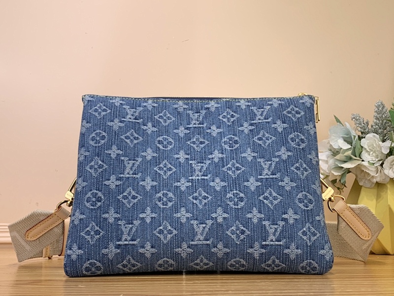 Louis Vuitton M24564