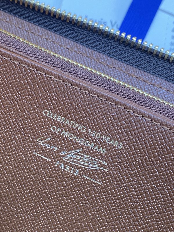 Louis Vuitton M27683