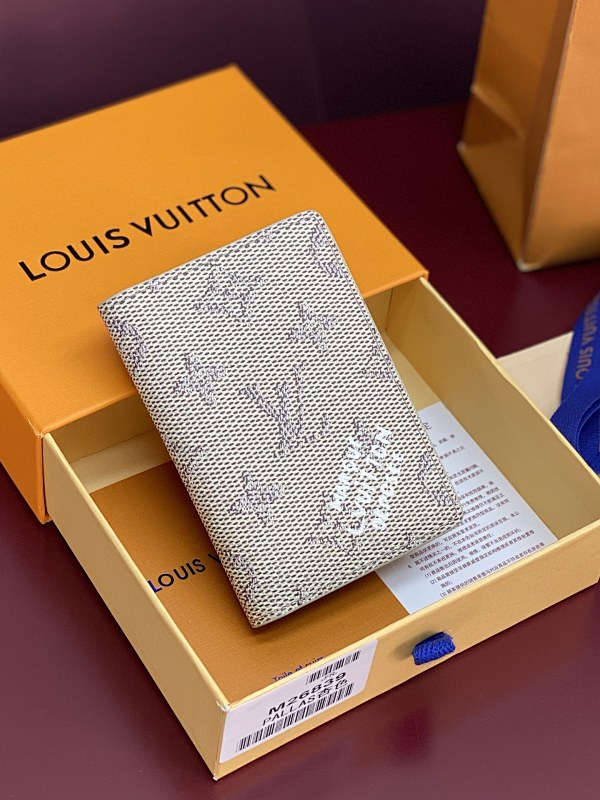 Louis Vuitton Louis Vuitton
