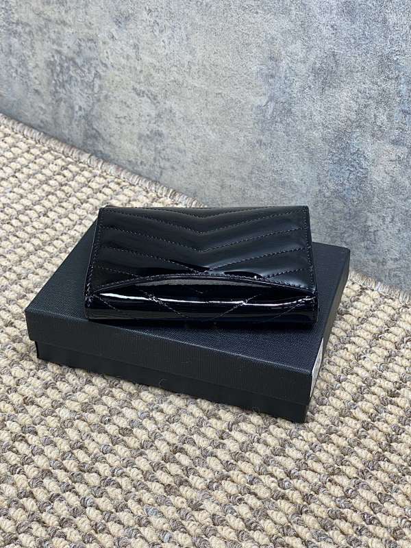 Saint Laurent Saint Laurent