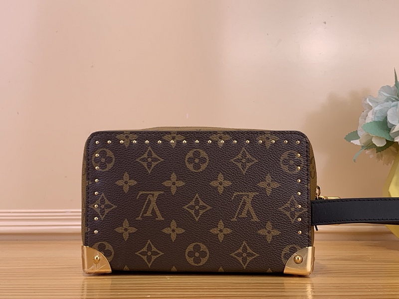 Louis Vuitton Louis Vuitton