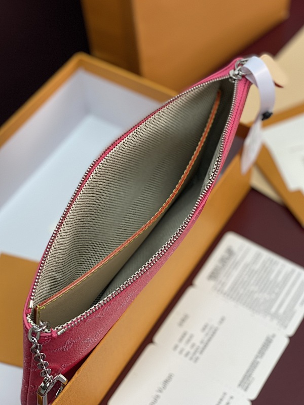 Louis Vuitton Louis Vuitton