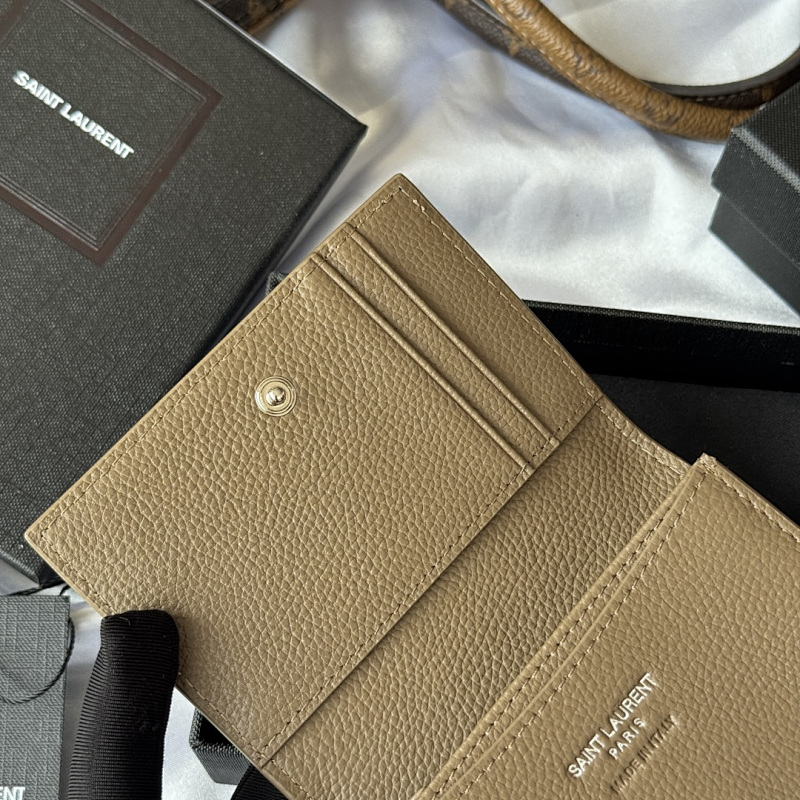 Saint Laurent Saint Laurent