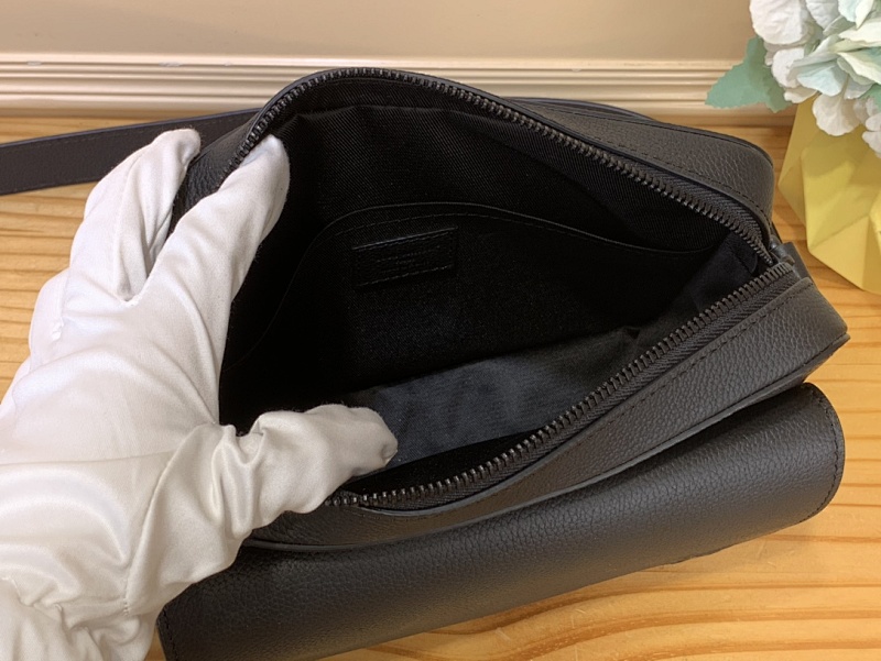 Louis Vuitton M15265