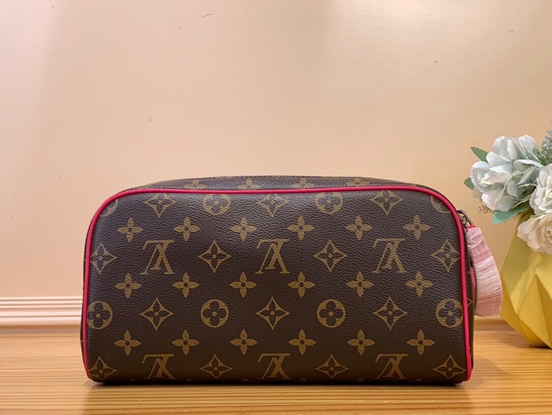 Louis Vuitton Louis Vuitton