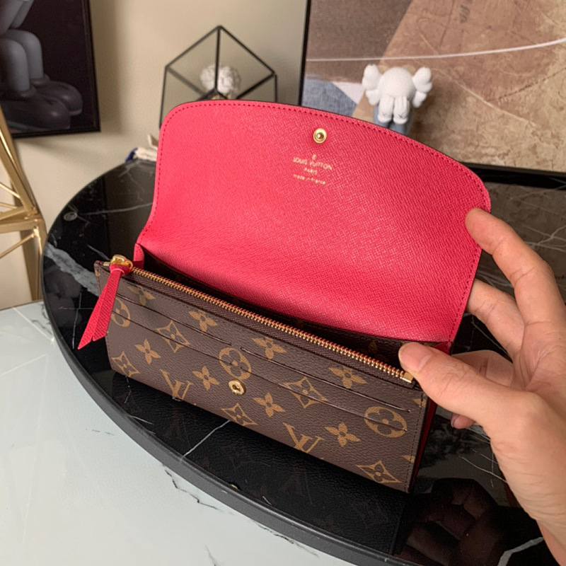 Louis Vuitton M60697