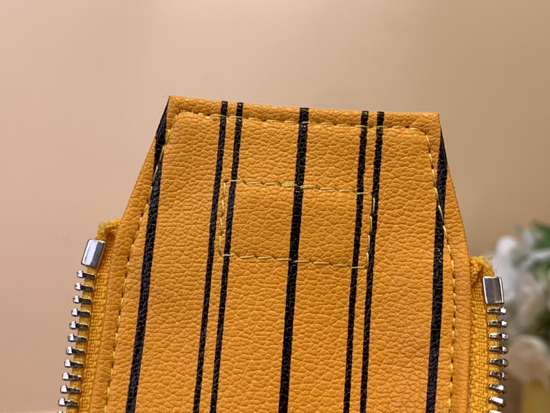 Louis Vuitton Louis Vuitton