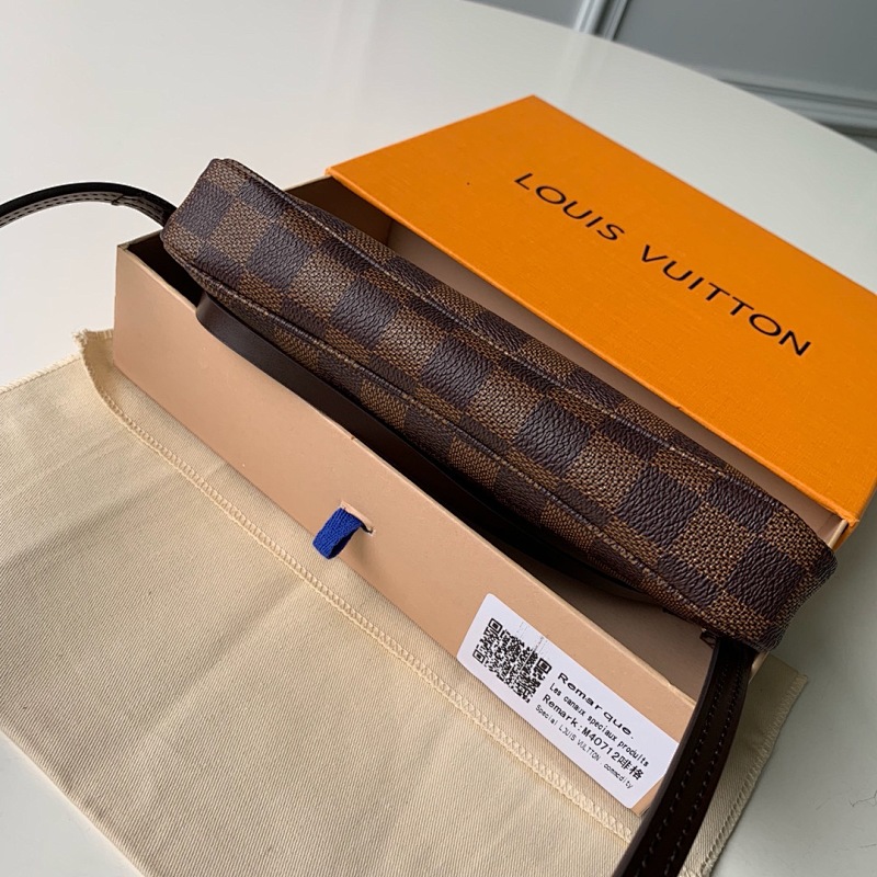 Louis Vuitton Louis Vuitton