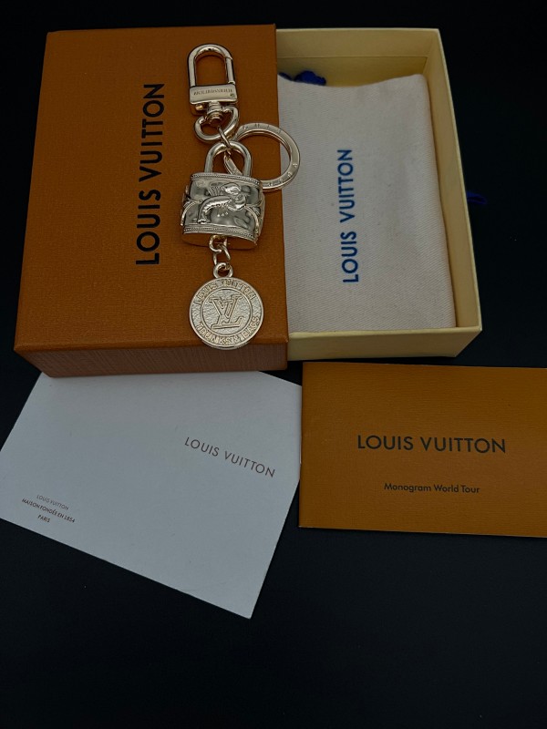 Louis Vuitton Louis Vuitton