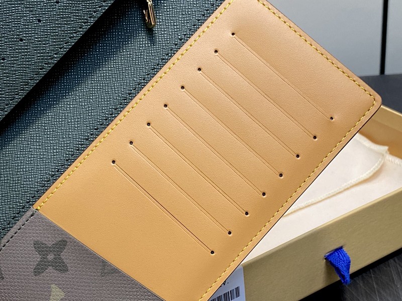 Louis Vuitton M27055