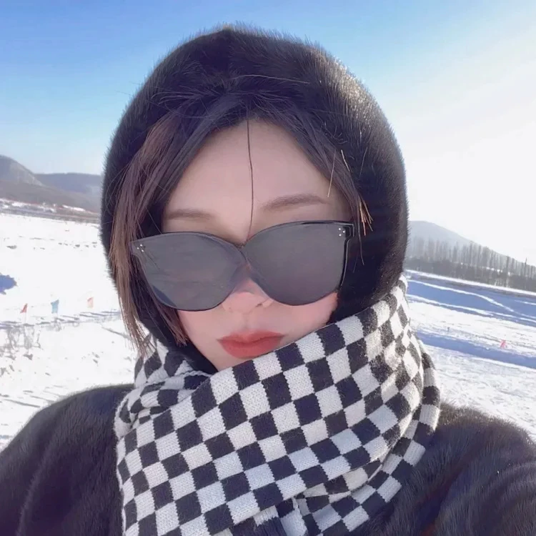 Gentle Monster 40019