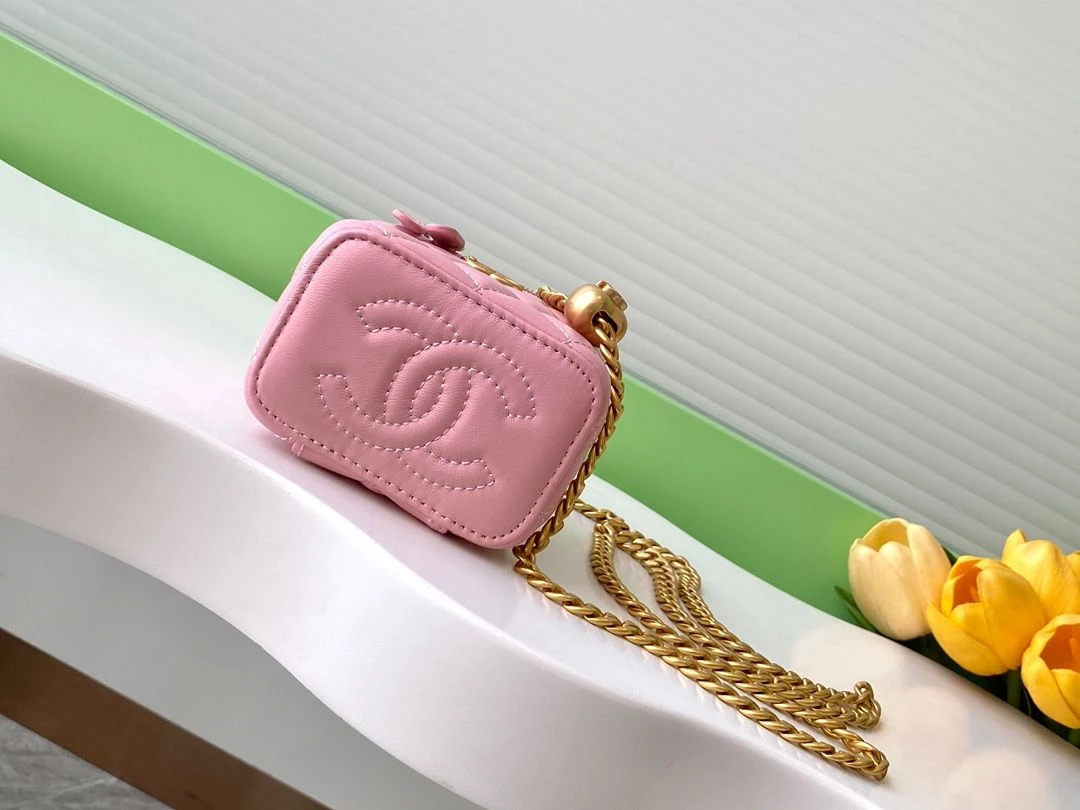 Chanel Mini Vanity with Chain Pink