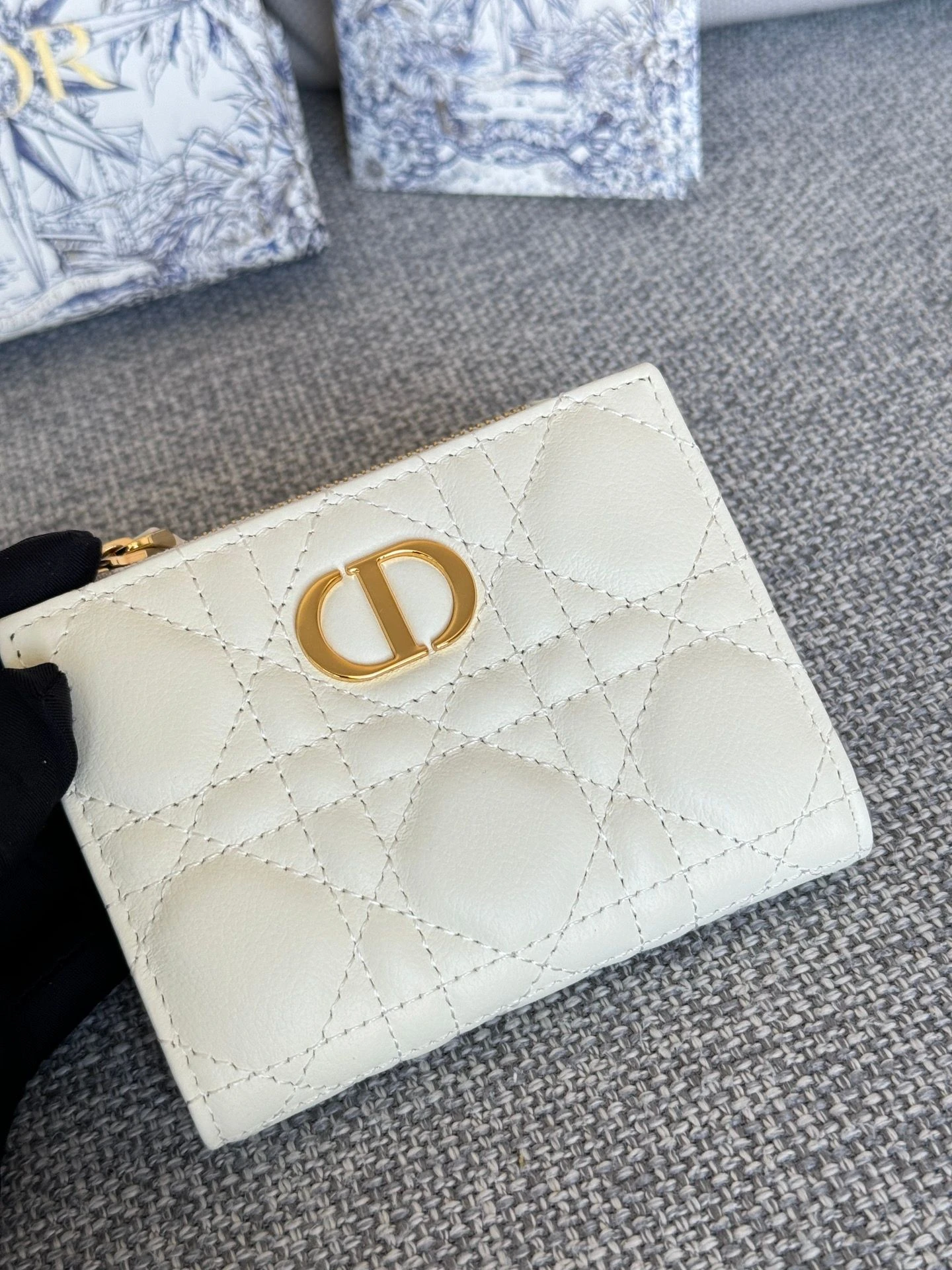 Dior Dior Caro Dahlia Wallet White