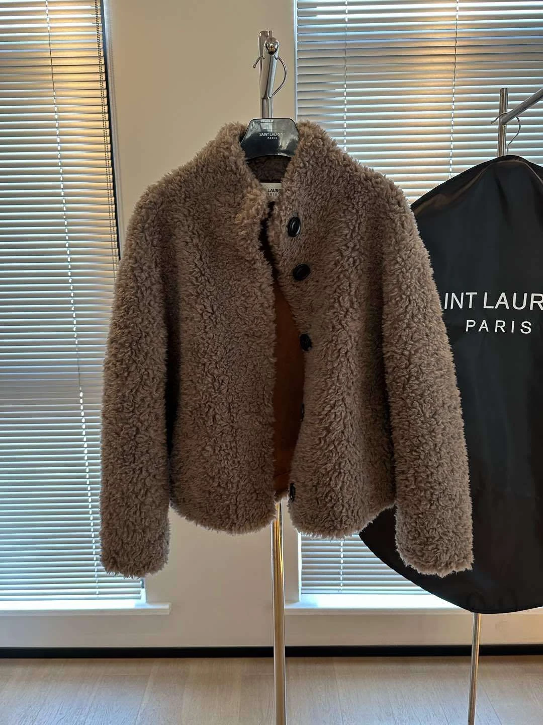 Saint Laurent (Brown)