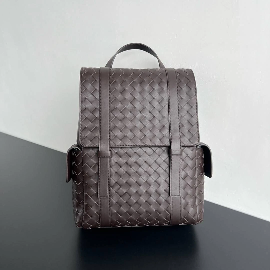 Bottega Veneta ( )